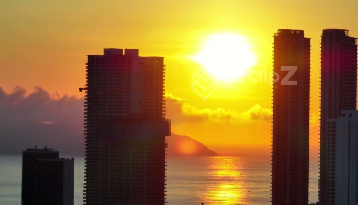 Smooth 4K Drone Views of Da Nang’s Urban Sunrise and Riverbanks | Da Nang Free Video