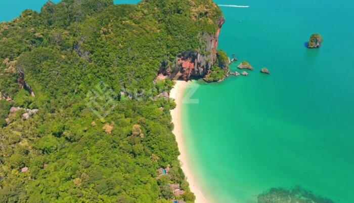 Smooth Flycam Over Krabi’s Pristine Beaches and Shallow Bays | Free Krabi Drone Footage