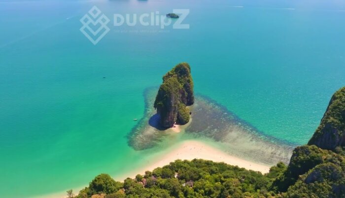 Breathtaking Aerial Views of Krabi’s Pristine Coastal Waters