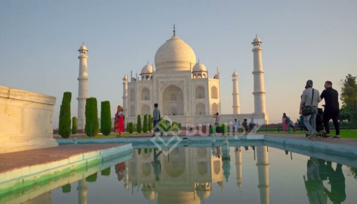 Cinematic Aerial Journey Over Taj Mahal’s Timeless Architecture