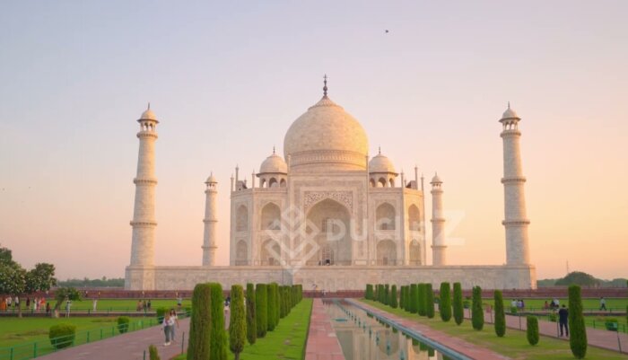 Golden Hour Close-Up of Taj Mahal’s Intricate Marble Details
