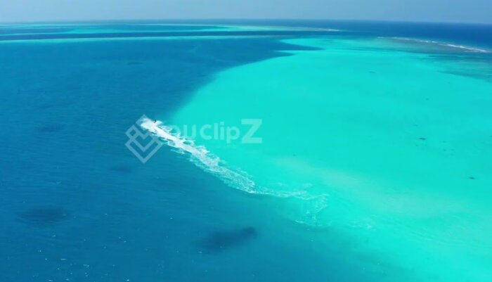 Stunning 4K Maldives Drone Footage with Crystal Clear Blue Water